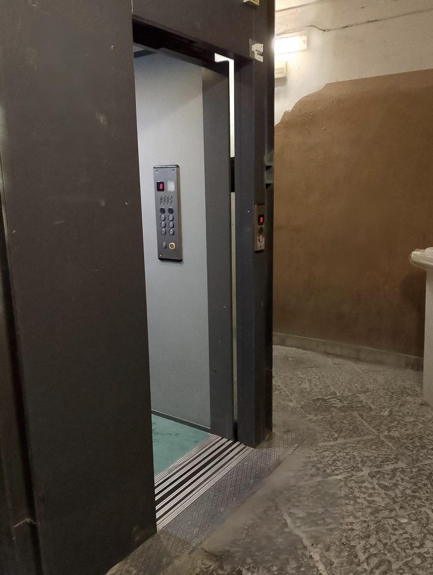Apartamento Mary House Napoli Centro Exterior foto